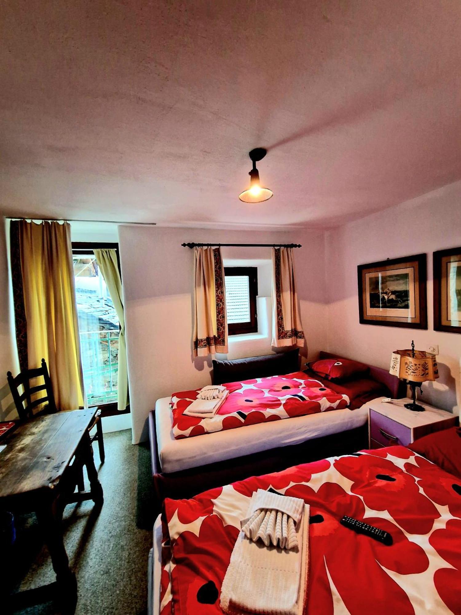 Hotel Soazza Екстер'єр фото
